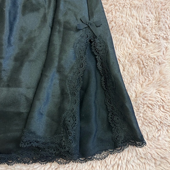 ✮⋆ Victorias Secret slip dress - Picture 3 of 4